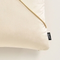 POSZEWKA DEKORACYJNA BE GLAM SIMPLE - Kremowa 45x45