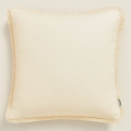  Kremowa poszewka dekoracyjna w stylu boho 40x40 