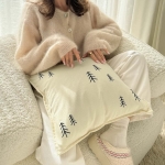 POSZEWKA ŚWIĄTECZNA HOLLY - 45x45