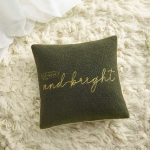 POSZEWKA ŚWIĄTECZNA MERRY & BRIGHT - CIEMNA ZIELEŃ  45x45