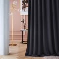  Zasłona zaciemniająca w czarnym kolorze do salonu na przelotkach - room99 