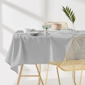 OBRUS PLAMOODPORNY AURA - SZARY JASNY 130x180