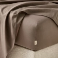  Bawełniane prześcieradło z gumką 140x200 cm w kolorze brązowym 