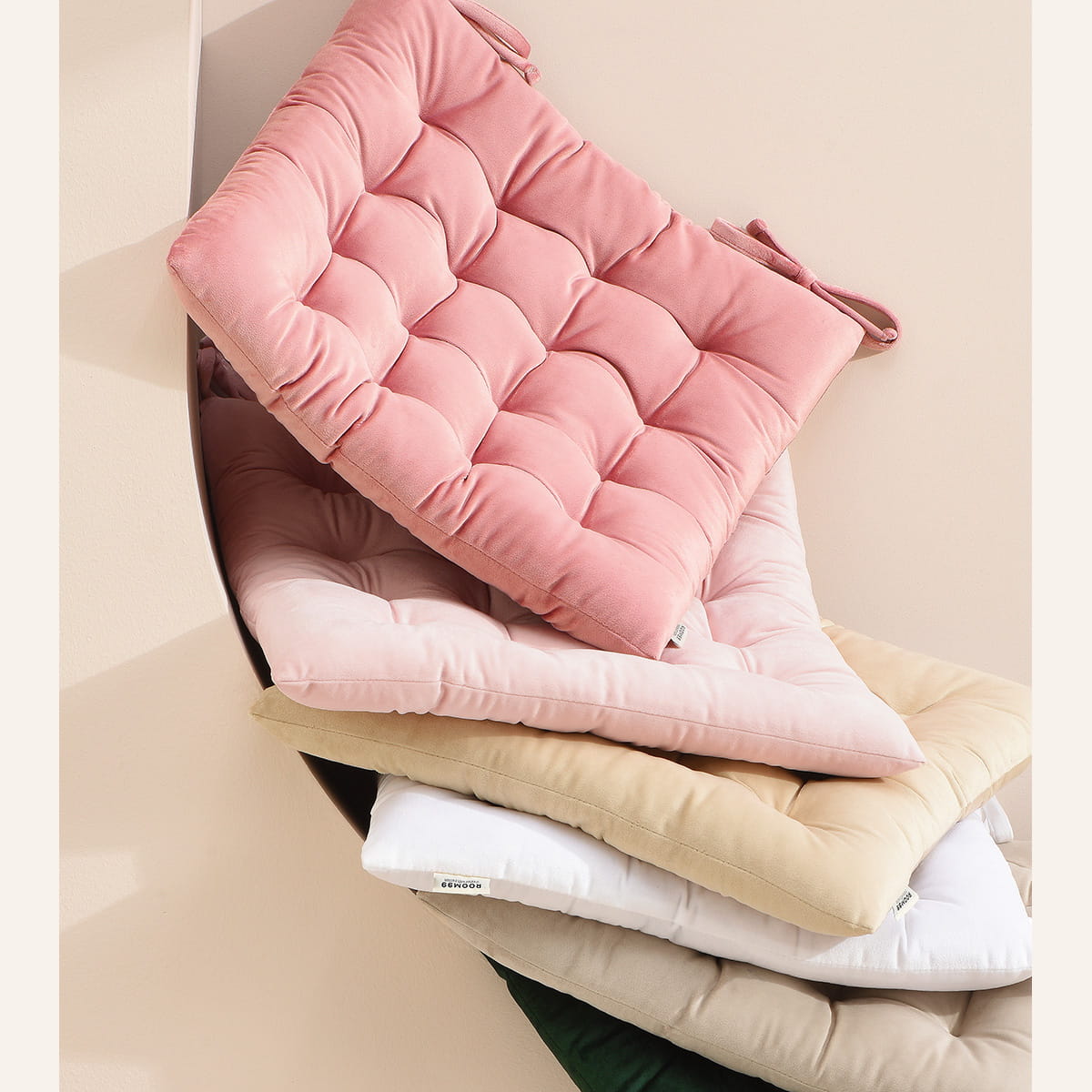 PODUSZKA NA KRZESŁO NOVA - SZARA JASNA 40x40  