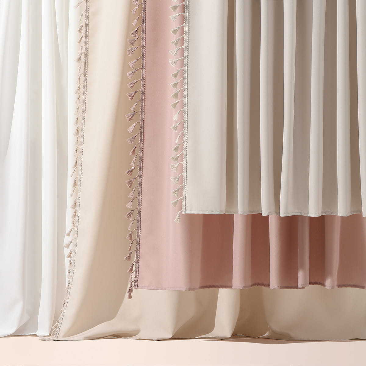 ZASŁONA LARA - KREMOWA 140x280 PRZELOTKA