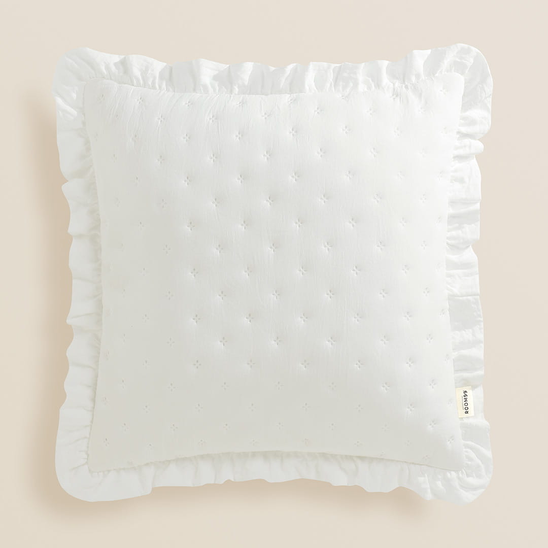  Poszewka z falbaną 45x45 do sypialni w kolorze złamanej bieli 