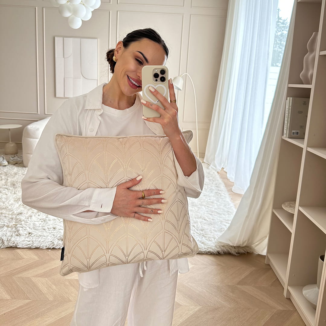 POSZEWKA DEKORACYJNA BLISS - KREMOWA 45x45 