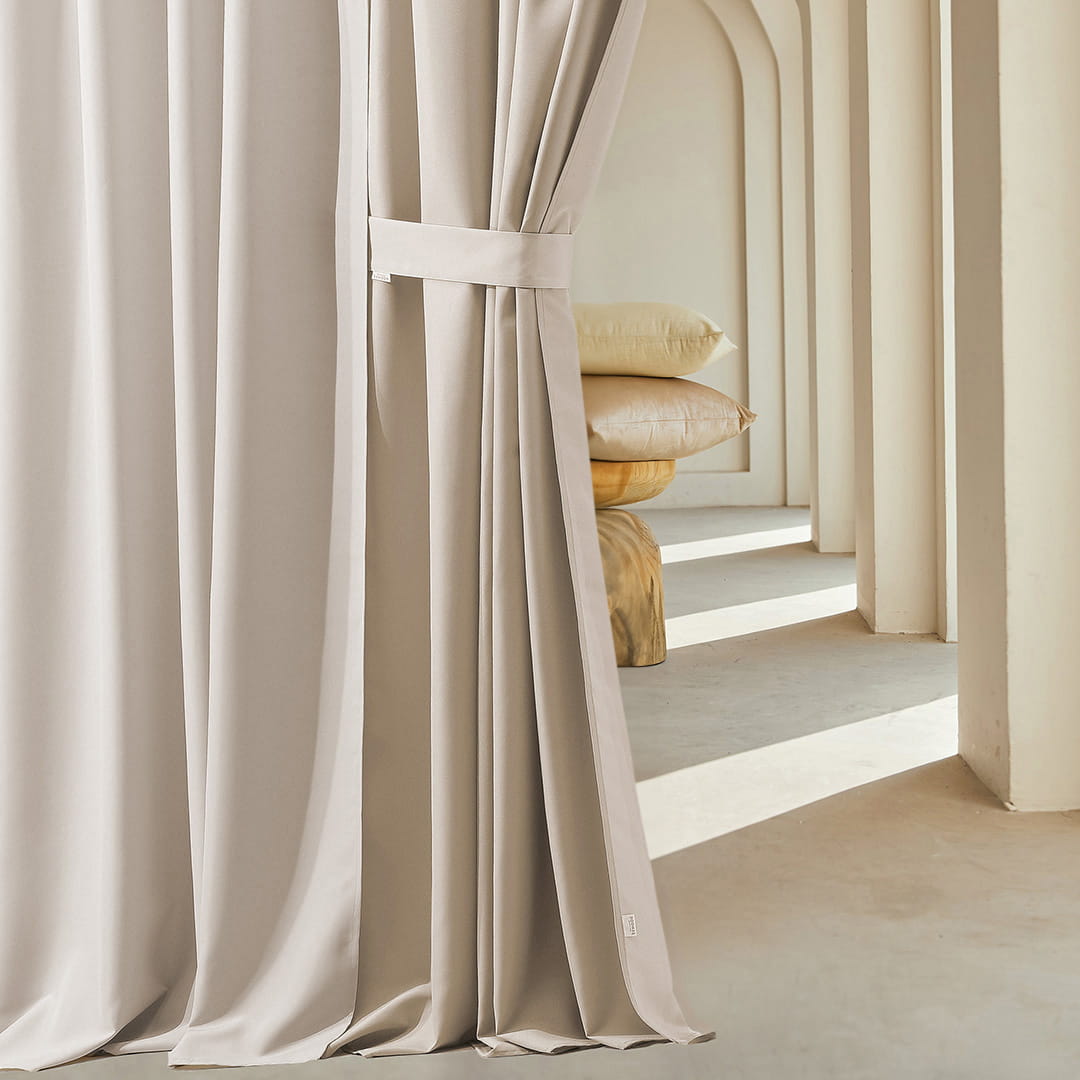 ZASŁONA NA TARAS AURA - Szara jasna 140x240 Taśma