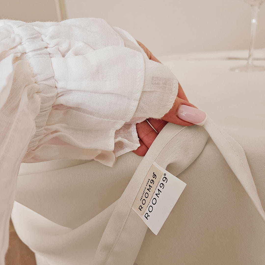 OBRUS PLAMOODPORNY AURA - KREMOWY 140x200