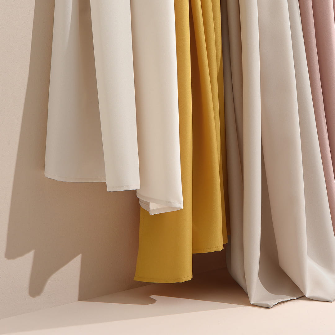 ZASŁONA ZACIEMNIAJĄCA LAUREL - KREMOWA 180x280 PRZELOTKA