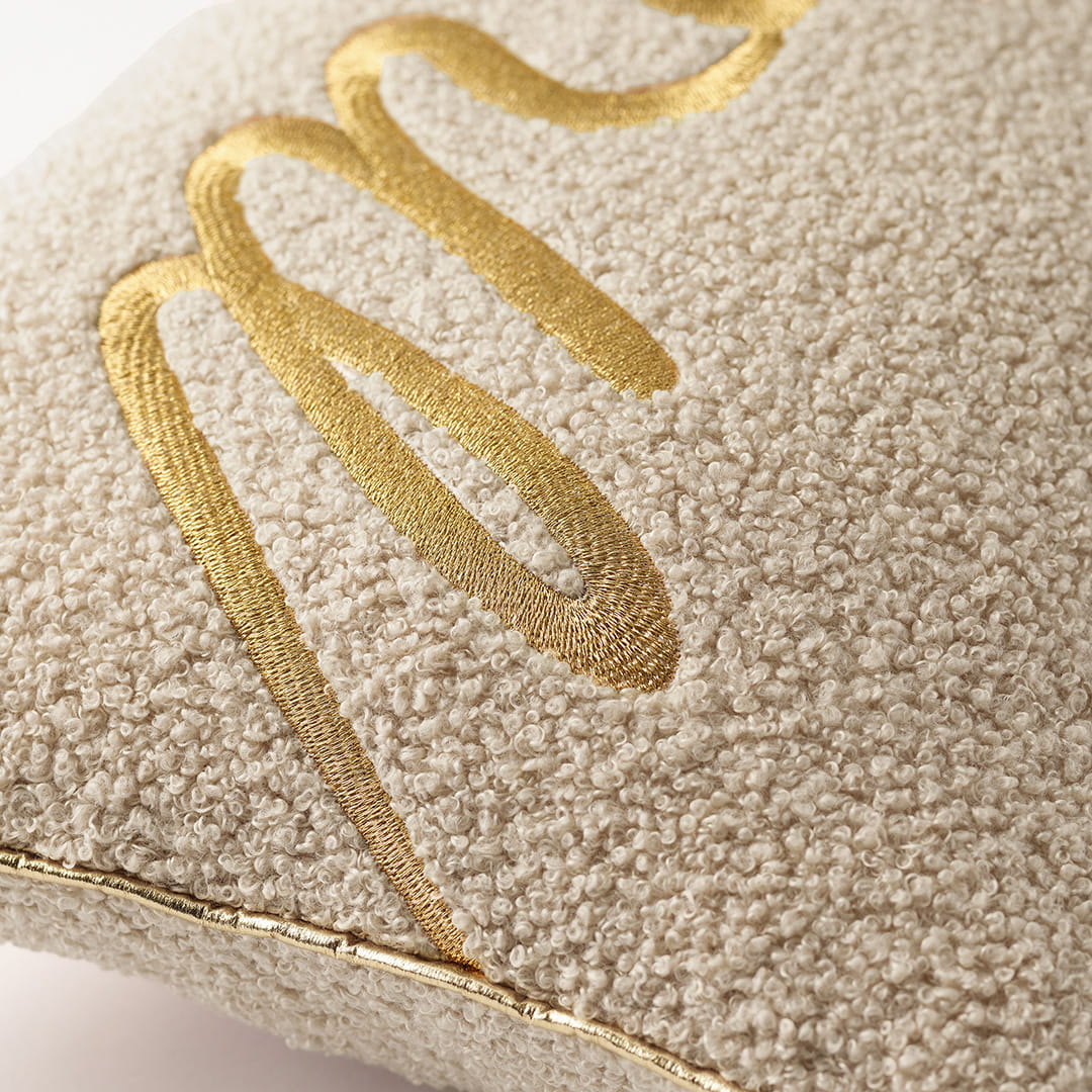 PODUSZKA ŚWIĄTECZNA MERRY - BEŻOWA JASNA 30x50