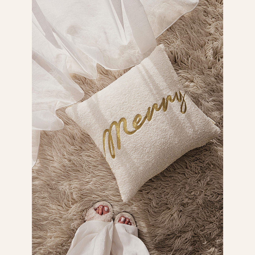 PODUSZKA ŚWIĄTECZNA MERRY - ZŁAMANA BIEL 45x45