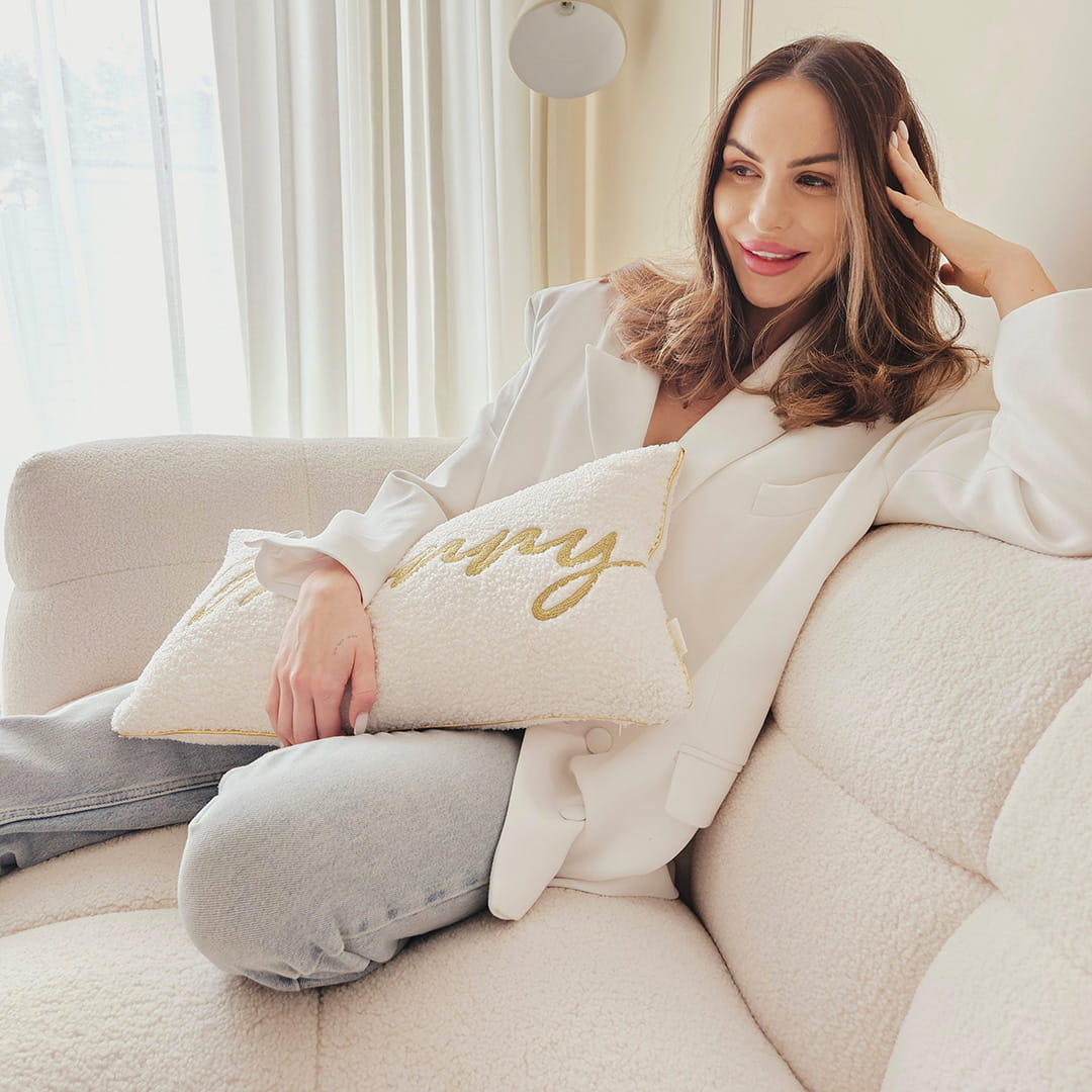 PODUSZKA ŚWIĄTECZNA MERRY - ZŁAMANA BIEL 30x50