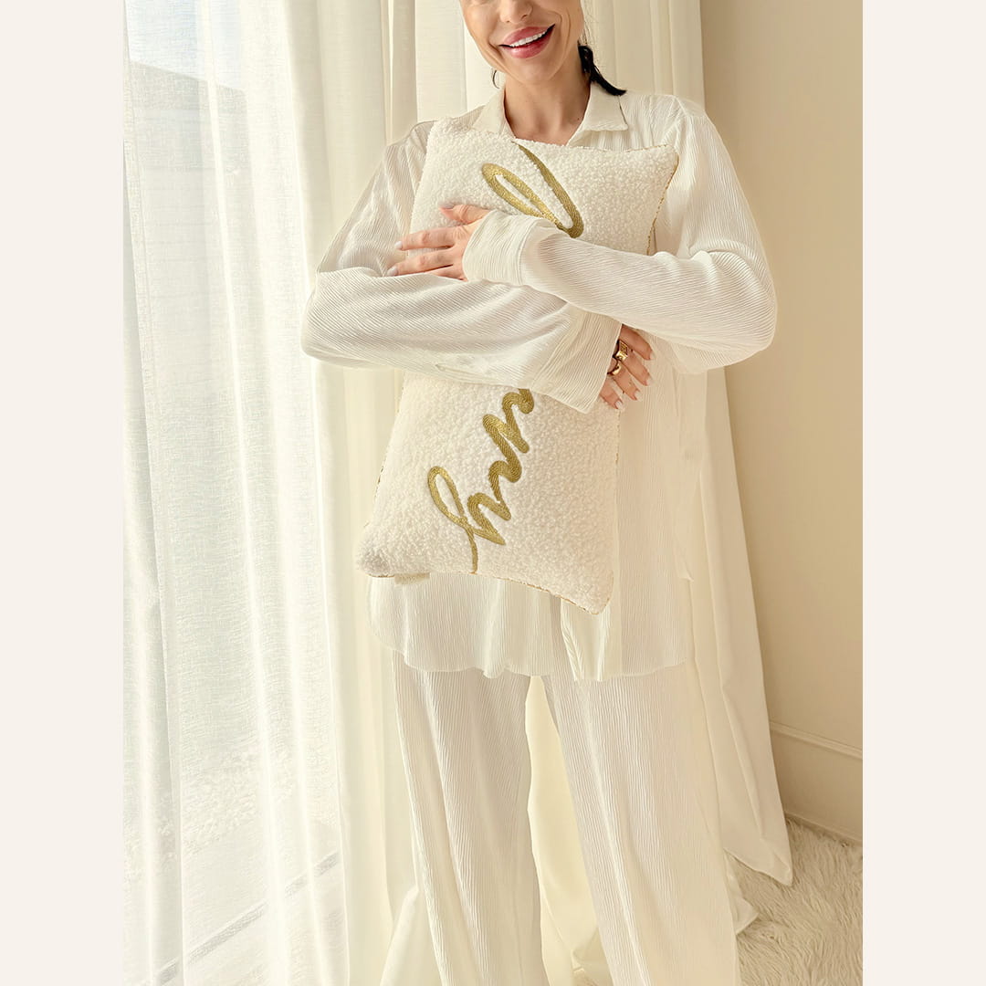 PODUSZKA ŚWIĄTECZNA MERRY - ZŁAMANA BIEL 30x50