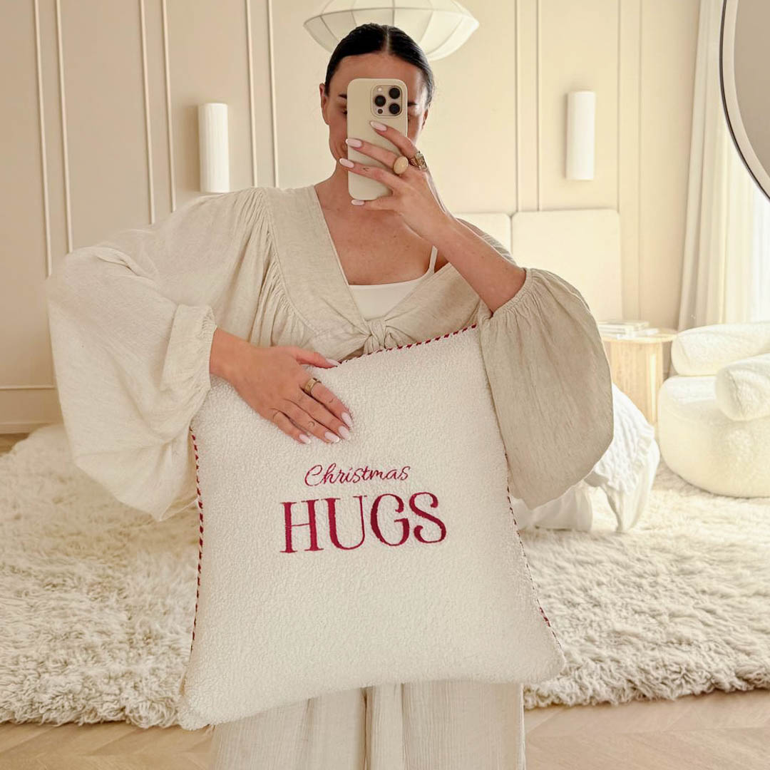 PODUSZKA ŚWIĄTECZNA HUGS - 45x45
