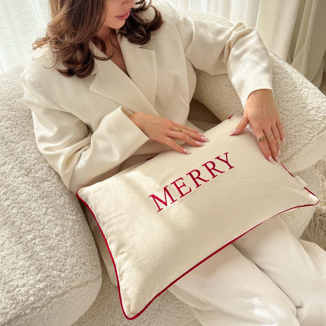  Poduszka świąteczna Jolly 30x50 cm kremowa haftowana 