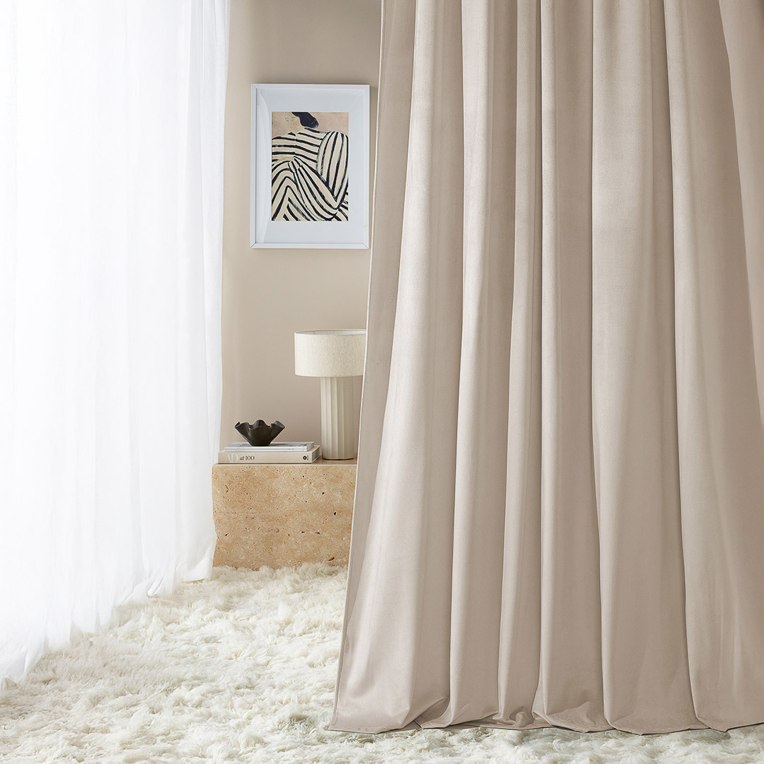   System wave zasłony gotowe  welurowe jasny beż 180x250 na taśmie do sypialni 