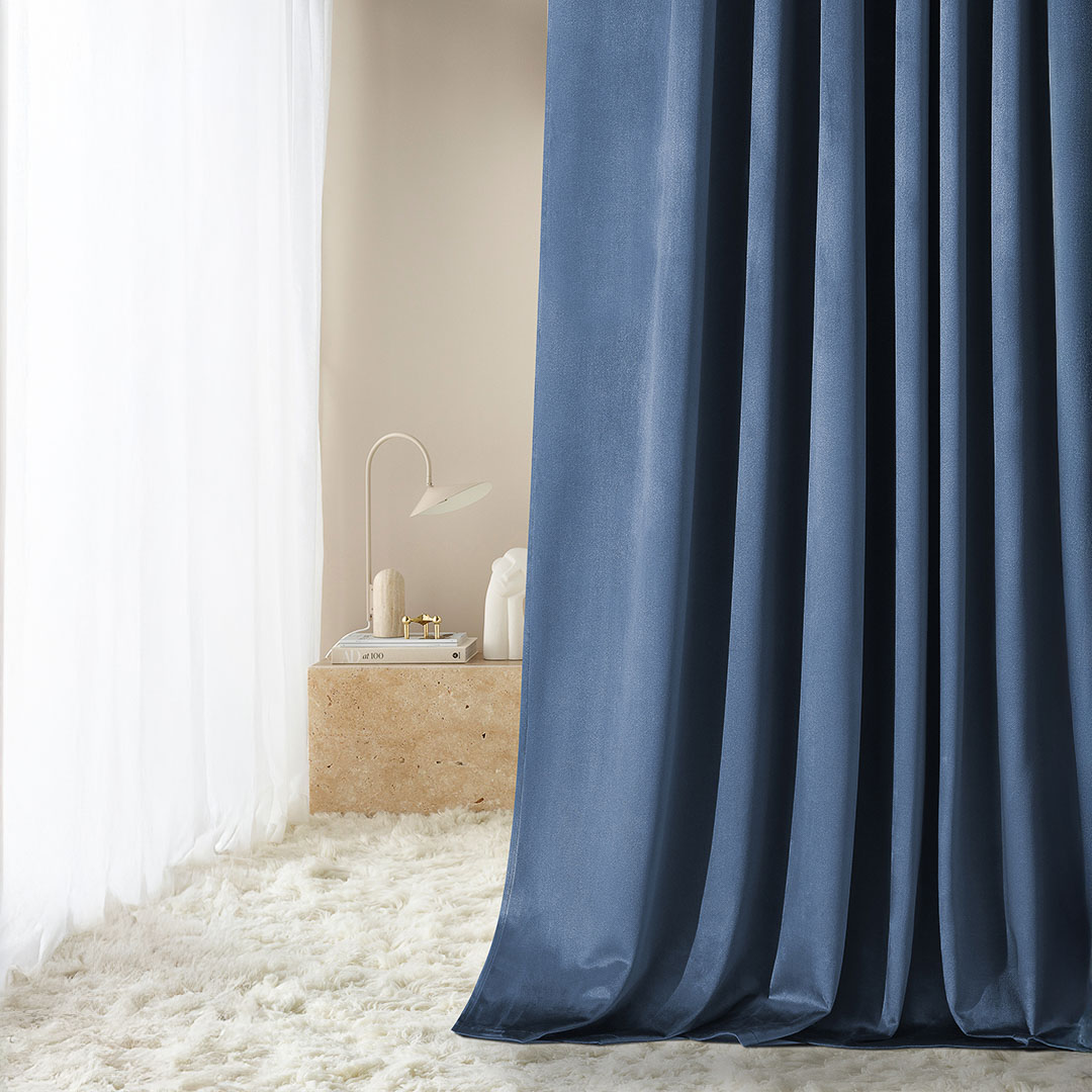  Zasłona welwetowa granatowa na przelotkach 180x270 do salonu i sypialni 