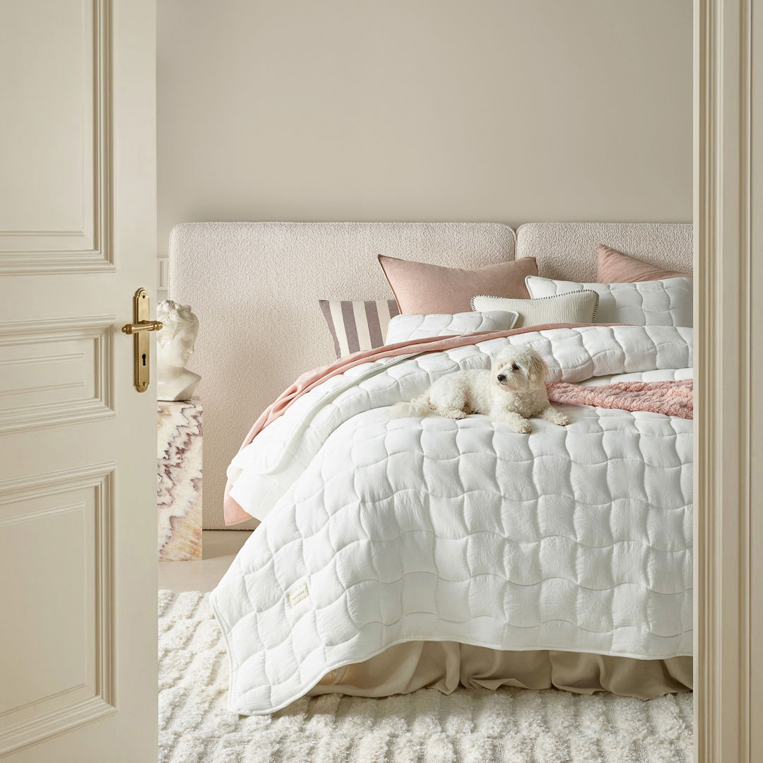 NARZUTA NA ŁÓŻKO MARSHMALLOW - ZŁAMANA BIEL 220x240