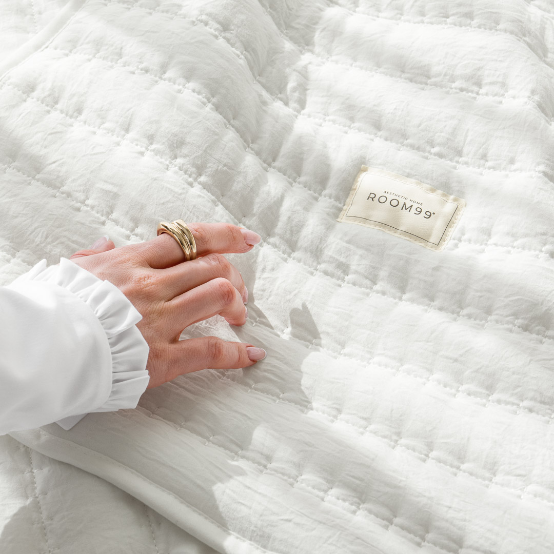 NARZUTA NA ŁÓŻKO MÙSE - ZŁAMANA BIEL 220x240