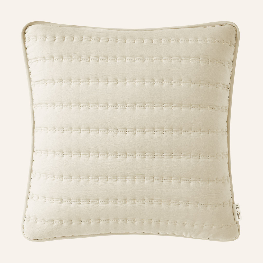  Kremowa poszewka na poduszkę 45x45 pikowana do sypialni 