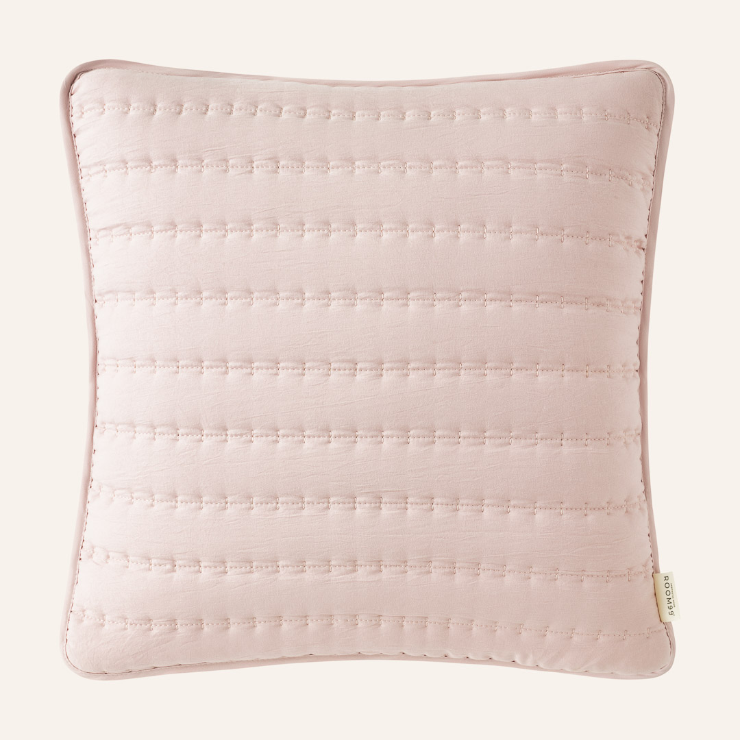  Różowa poszewka ozdobna na poduszkę 45x45 pikowana do sypialni 